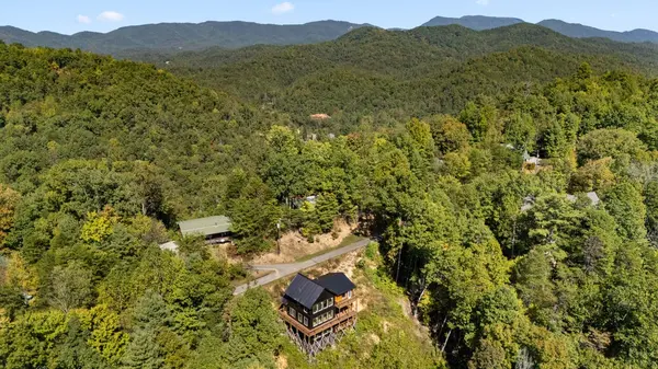4214 Mountain Rest Way, Sevierville, TN 37876