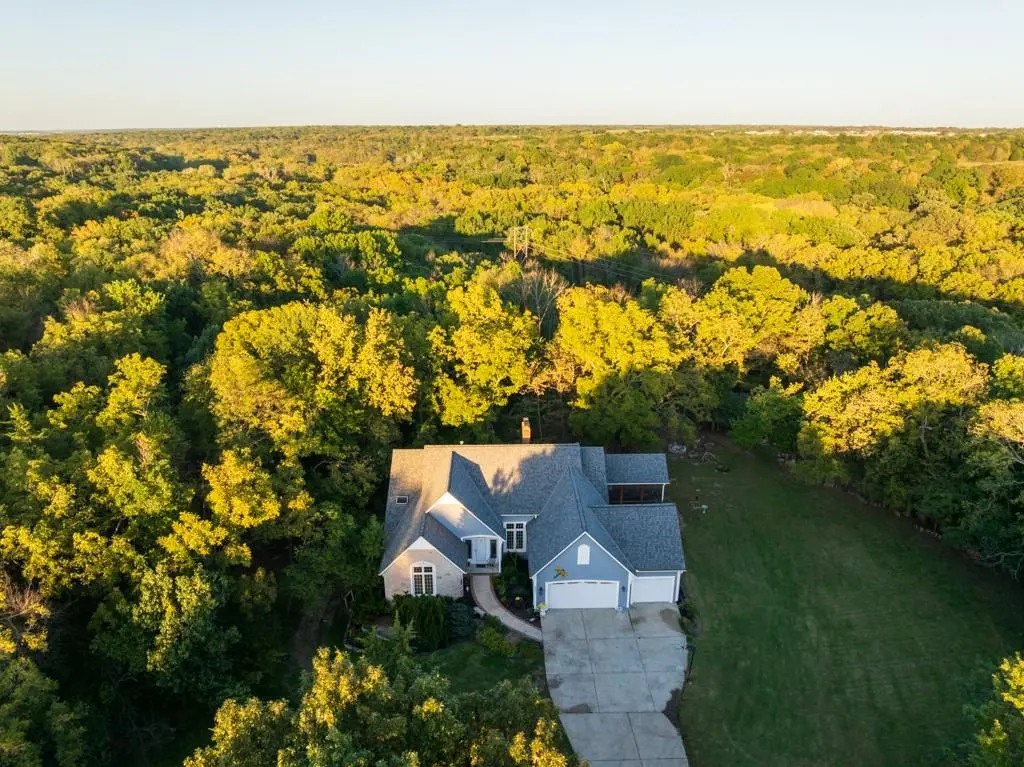 4990 W 178th Terr TER, Stilwell, KS 66085
