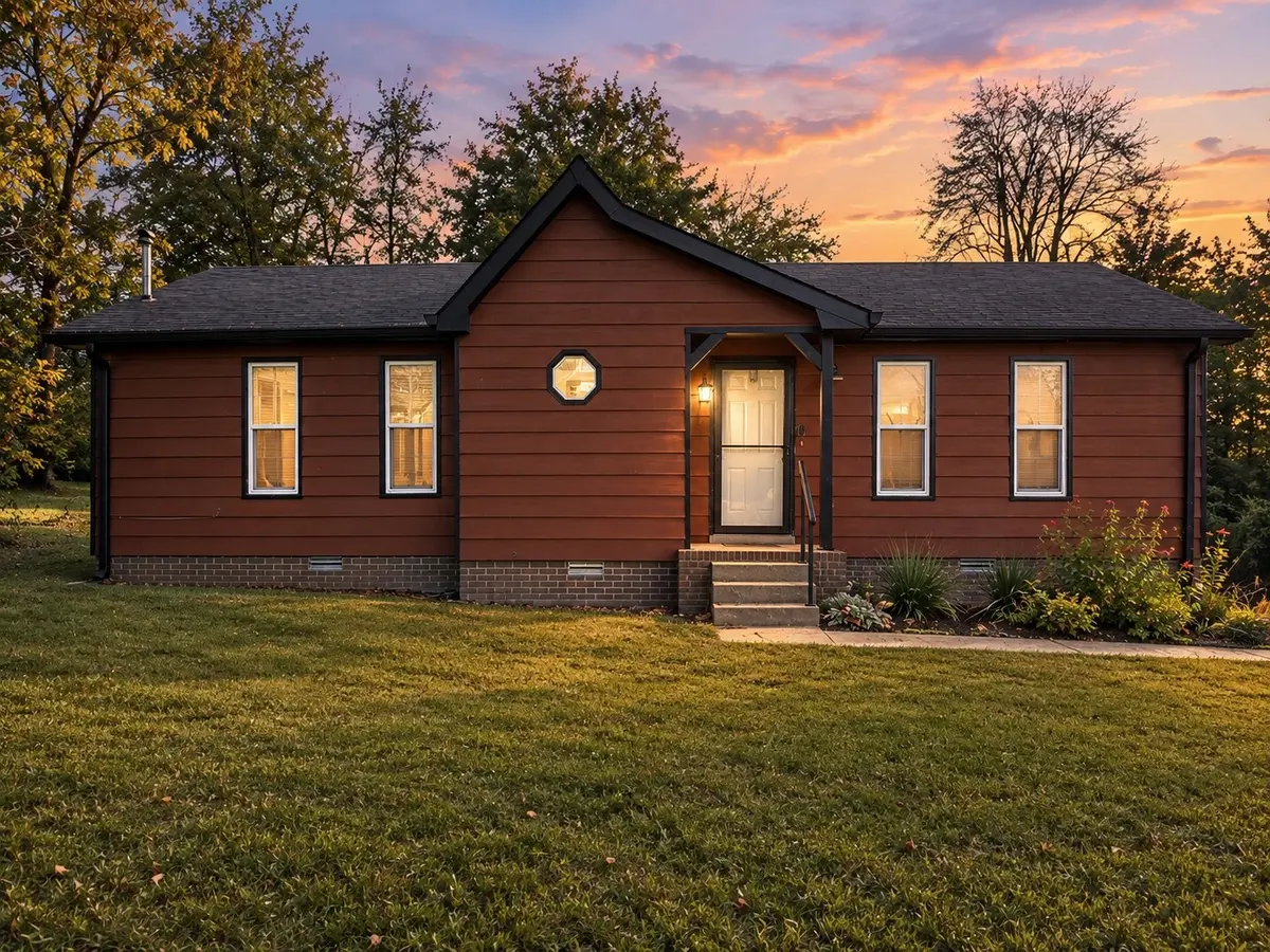 103 Ravenwood Cir, Dickson, TN 37055