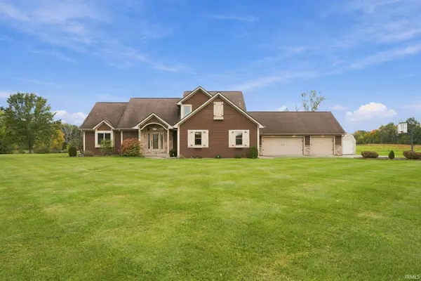 6875 W Maple Grove RD, Huntington, IN 46750