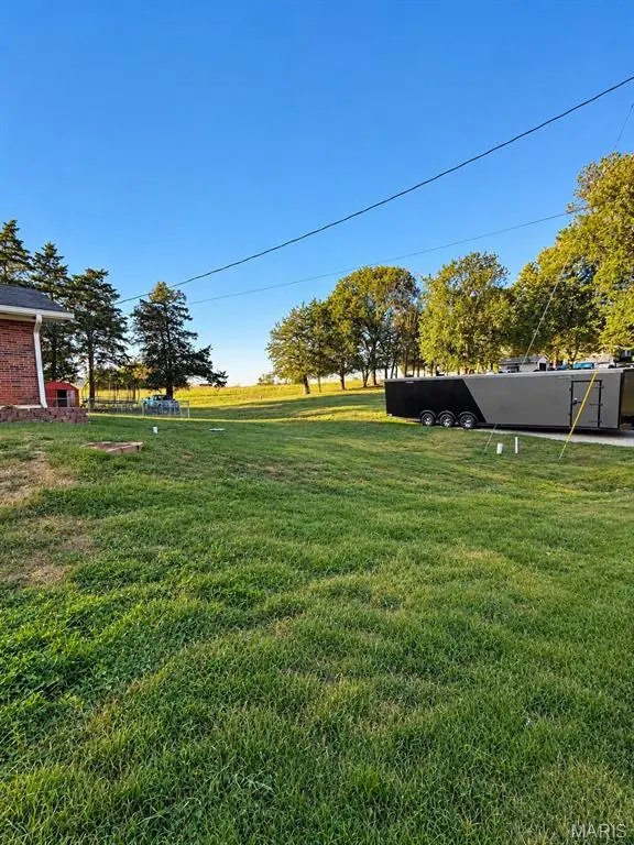 6847 Circle DR, Cedar Hill, MO 63016