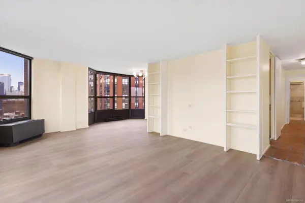 901 S Plymouth CT #1905, Chicago, IL 60605