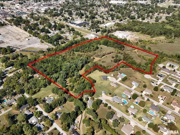 000 7TH ST, Herrin, IL 62948
