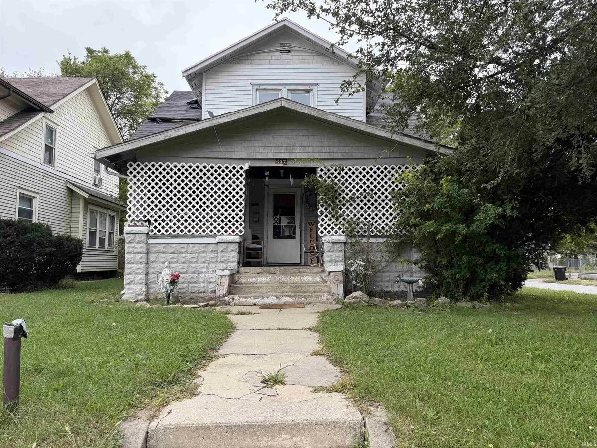 637 E Indiana AVE, South Bend, IN 46613-2635