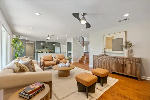 6812 Pioneer PL, Austin, TX 78757