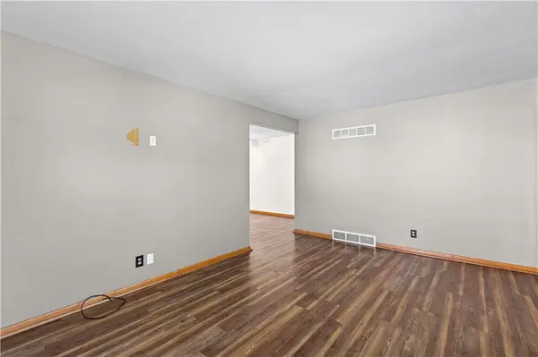413 Maple ST, Liberty, MO 64068