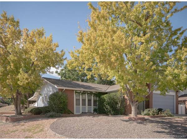 3719 E MISSION  PARKWAY, Aurora, CO 80013