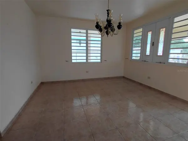 Carr 110 KM HM 3.3 ARENALES, Aguadilla, PR 00603