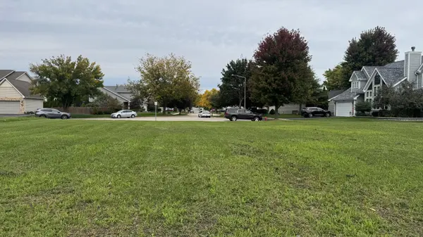 915 Brassfield AVE, Romeoville, IL 60446