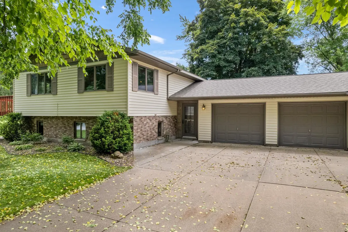 39123 Kc DR, Winona, MN 55987