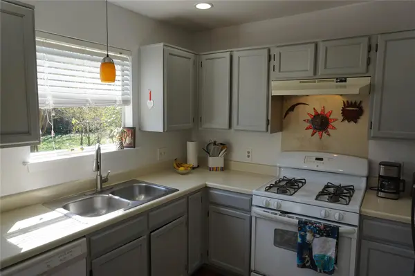 1904 Birds Nest CT, Cedar Park, TX 78613
