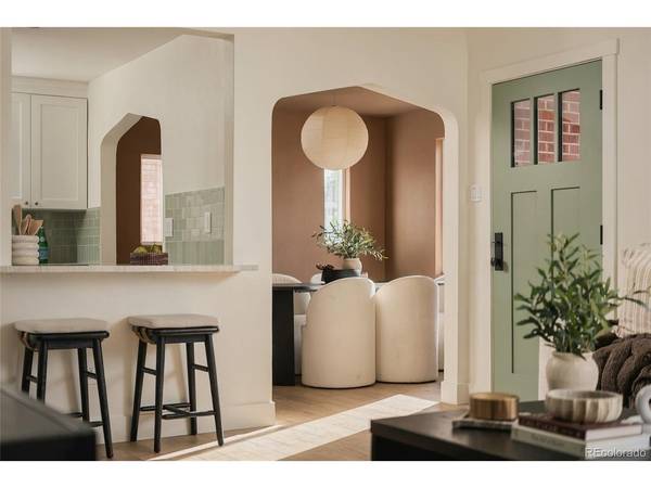 1610 Roslyn, Denver, CO 80220