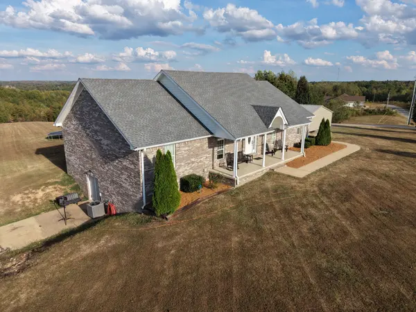 147 Edgehill Ln, Waynesboro, TN 38485
