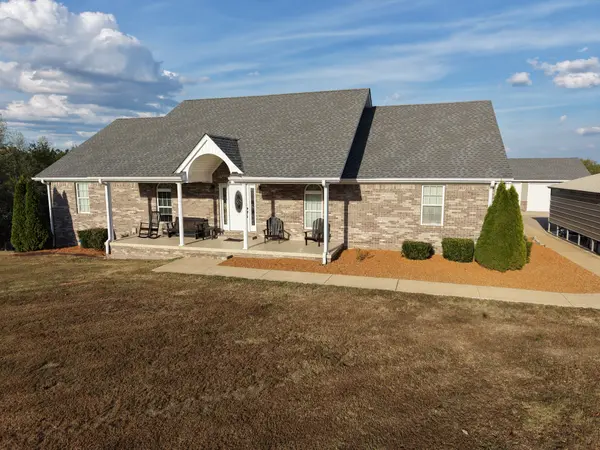 147 Edgehill Ln, Waynesboro, TN 38485