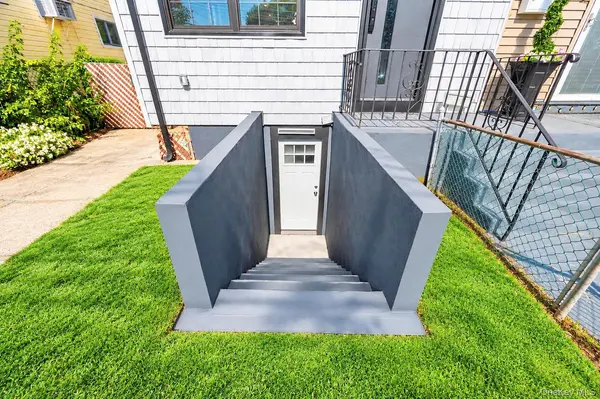 16809 144th TER, Jamaica, NY 11434