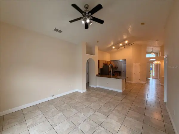 4647 EAGLE PEAK DR, Kissimmee, FL 34746