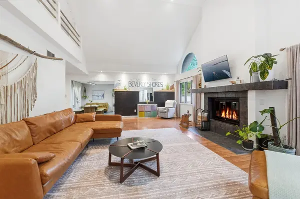 140 S Oxford AVE, Beverly Shores, IN 46301