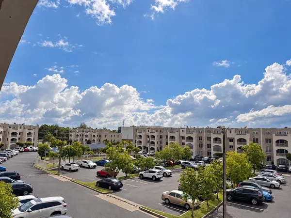 San Fernando Village AVENUE DE INFANTERIA #322, Carolina, PR 00987