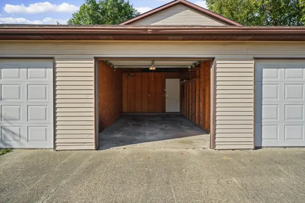 1202 Dean DR #3, Urbana, IL 61802