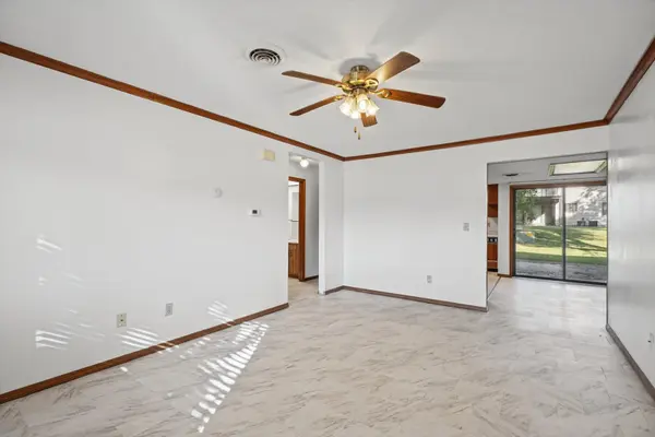 1202 Dean DR #3, Urbana, IL 61802