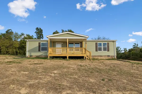9308 Sunrise Rd, Red Boiling Springs, TN 37150