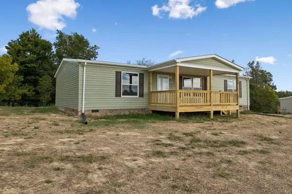 9308 Sunrise Rd, Red Boiling Springs, TN 37150