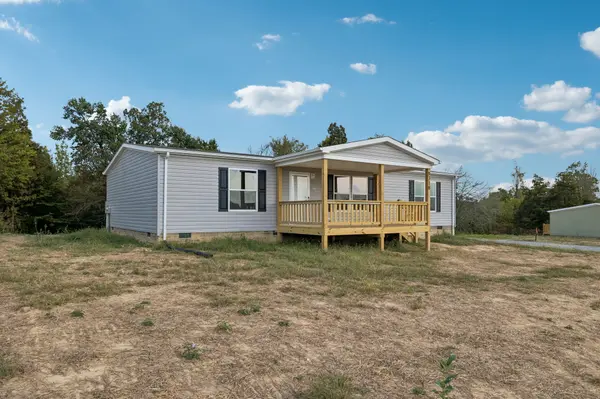 9318 Sunrise Rd, Red Boiling Springs, TN 37150