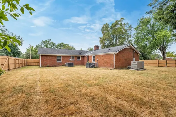 2518 Meadowood Dr, Nashville, TN 37214