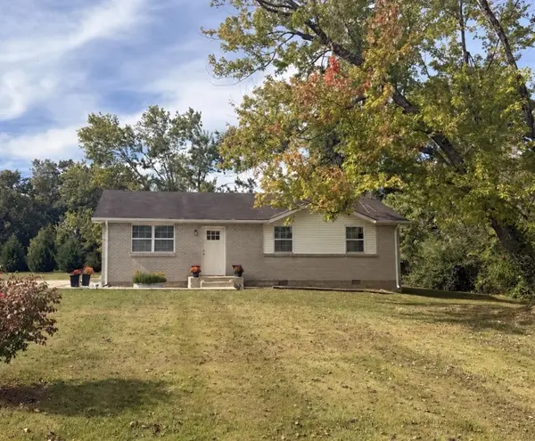 7103 Hall Ln, Fairview, TN 37062