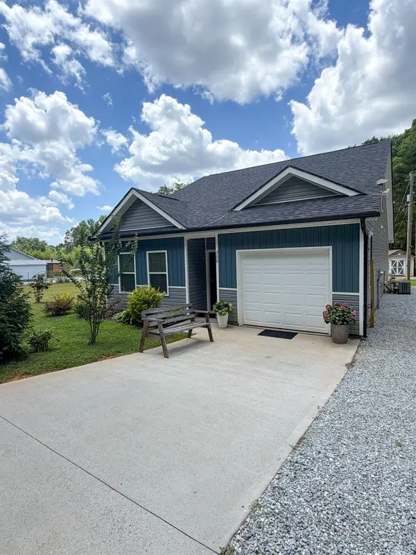 309 Henderson Rd, Chesnee, SC 29323