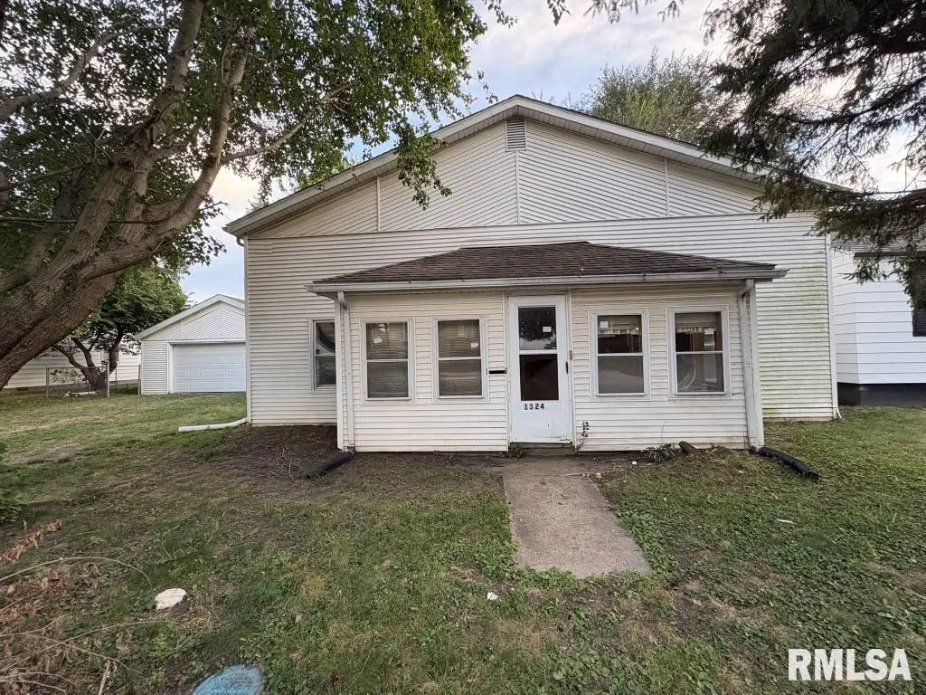 1324 E BLACK AVE, Springfield, IL 62702