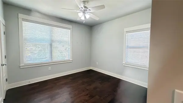 1009 Cherico ST #B, Austin, TX 78702