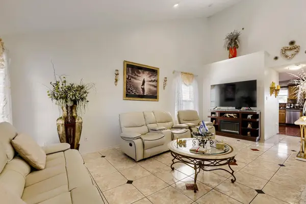 1021 Traci Michelle DR, Pflugerville, TX 78660