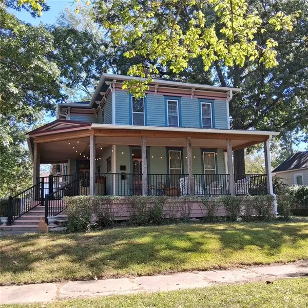 403 S Mulberry ST, Ottawa, KS 66067