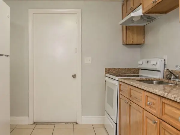 9416 GREYSTONE RD, Thonotosassa, FL 33592