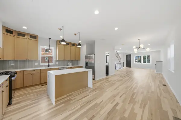 956 N Saint Louis AVE, Chicago, IL 60651