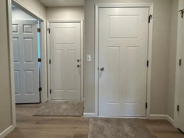 720 Cherrywood LN NE, Isanti, MN 55040