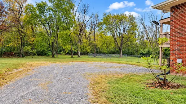3670 Hunters Point Pike, Lebanon, TN 37087