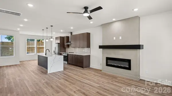 2093 Custer ST, Charlotte, NC 28216