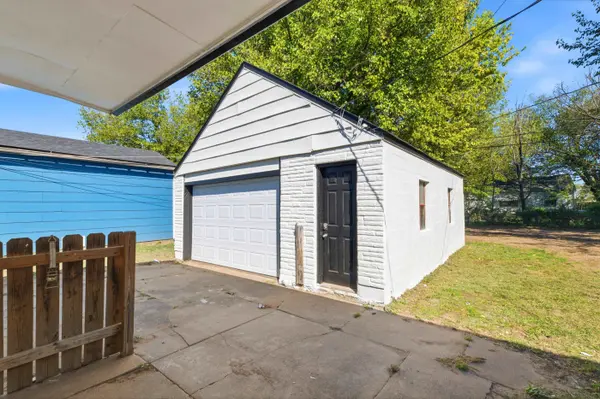 1248 N Pershing Ave, Wichita, KS 67208