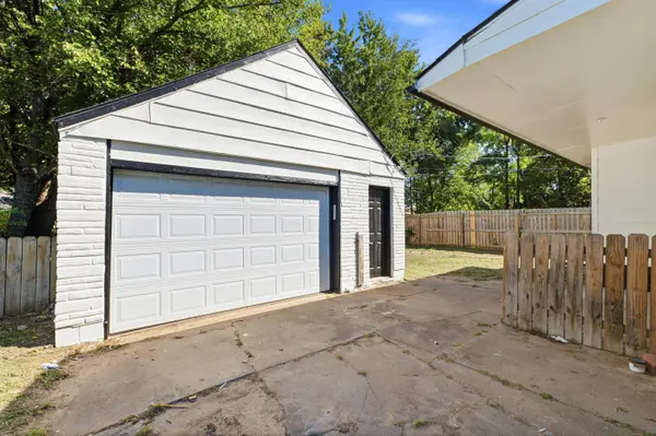 1248 N Pershing Ave, Wichita, KS 67208