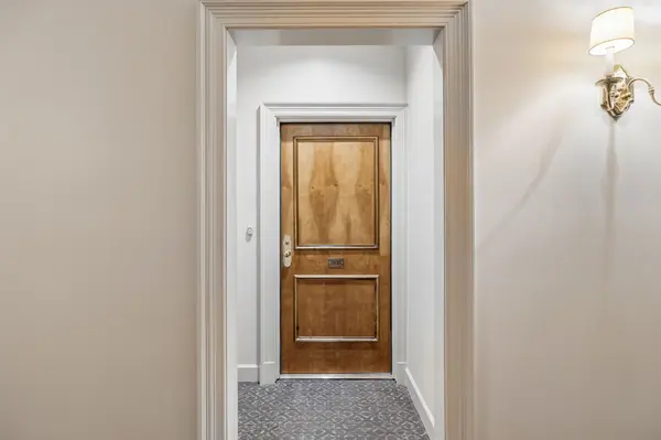 3737 West End Ave #305, Nashville, TN 37205