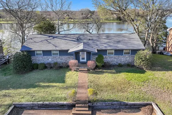 939 Aqua Dr, Gallatin, TN 37066