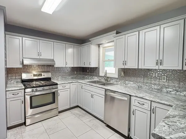 921 Lawrence, Pratt, KS 67124