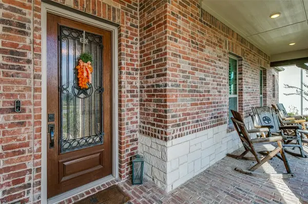 14356 Walsh Avenue, Fort Worth, TX 76008