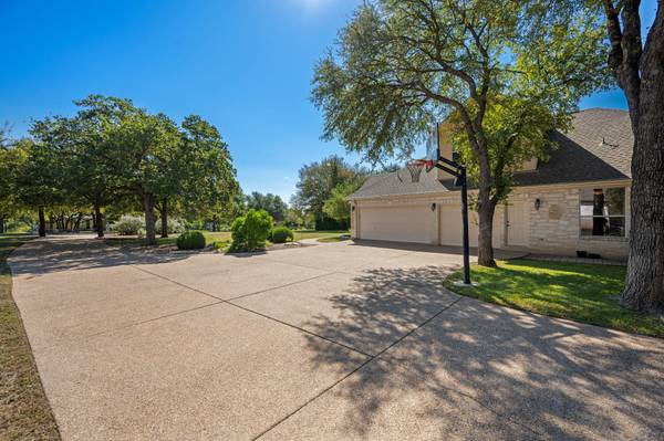 701 Highland Spring LN, Georgetown, TX 78633