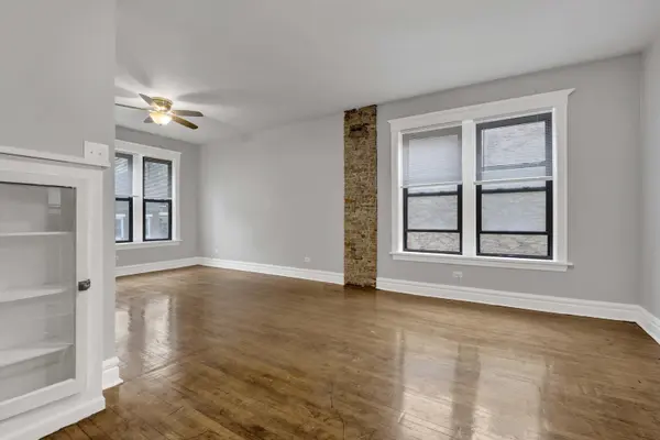 1406 W Flournoy ST #2, Chicago, IL 60607