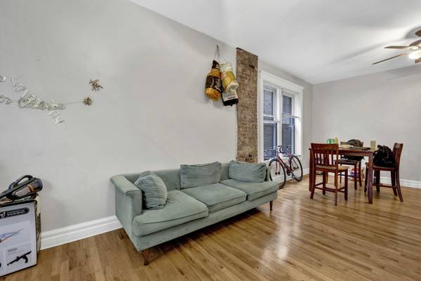1406 W Flournoy ST #1, Chicago, IL 60607