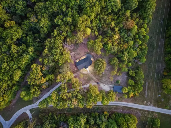 200 Sage RD, Ozark, MO 65721