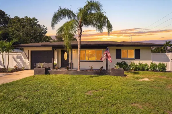 1300 S HILLCREST AVE, Clearwater, FL 33756